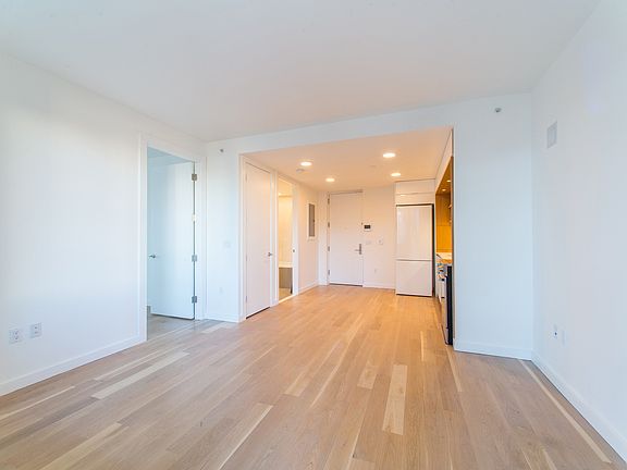3rd image of 41-15 23rd St #8Z