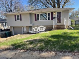 2424 25th St NW, Rochester, MN 55901