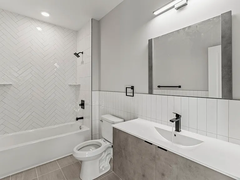 2624 Trenton Ave #402 — Photo 6