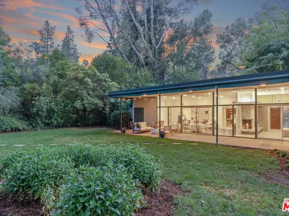 5040 Oakdale Ave, Woodland Hills, CA 91364