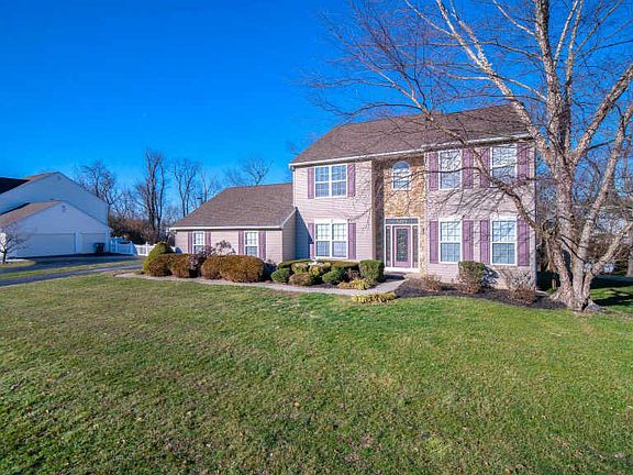 2nd image of 512 Saint Michael Dr