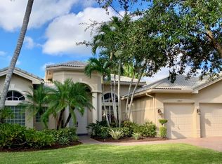 19515 Saturnia Lakes Dr, Boca Raton, FL 33498