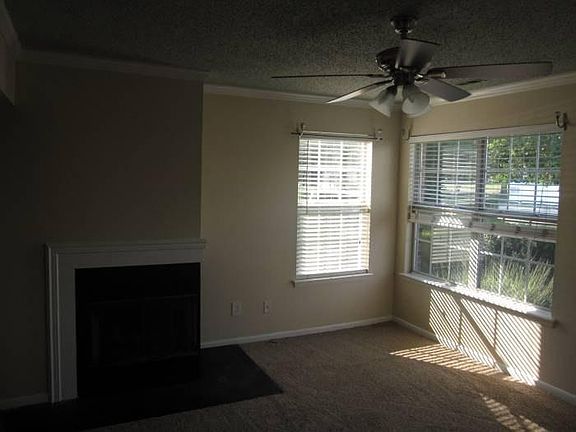 4th image of 5204 Thatcher Way
