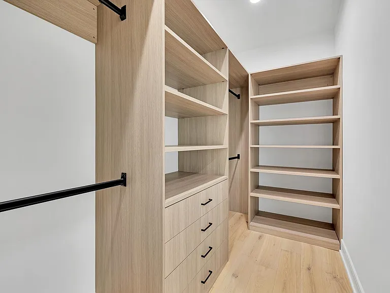16 Feldman Ct — Photo 12