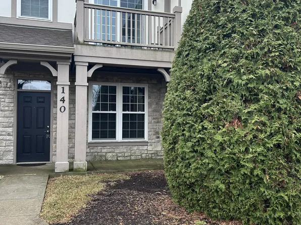 890 June Ter Unit 140, Lake Zurich, IL 60047