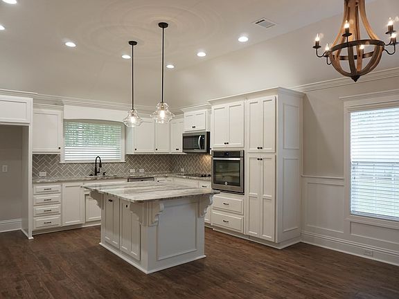 3rd image of 3347 Norton Pl