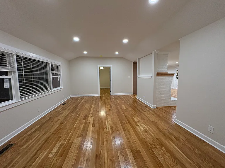 469 Circle Dr — Photo 25