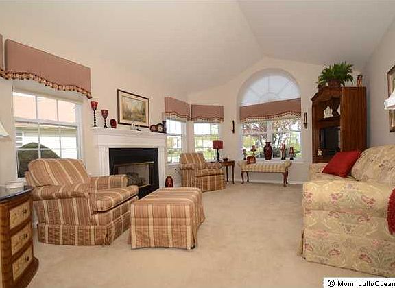 5th image of 2575 Brenton Ln
