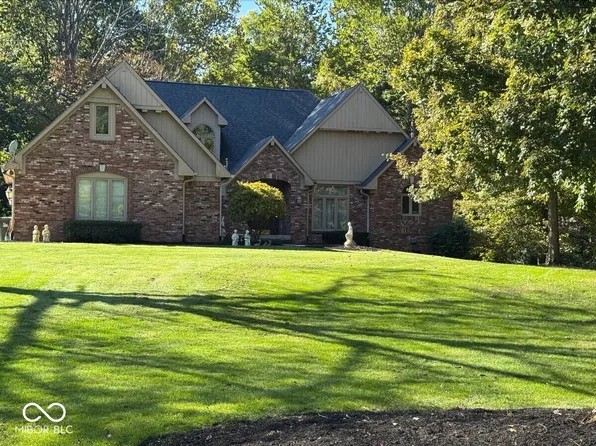 1406 S Harmony Trl, Greenfield, IN 46140