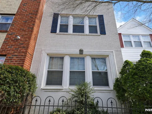 251 Grant Ave, Cliffside Park, NJ 07010