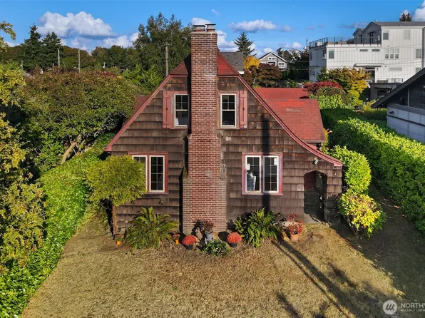 3710 31st Avenue W, Seattle, WA 98199