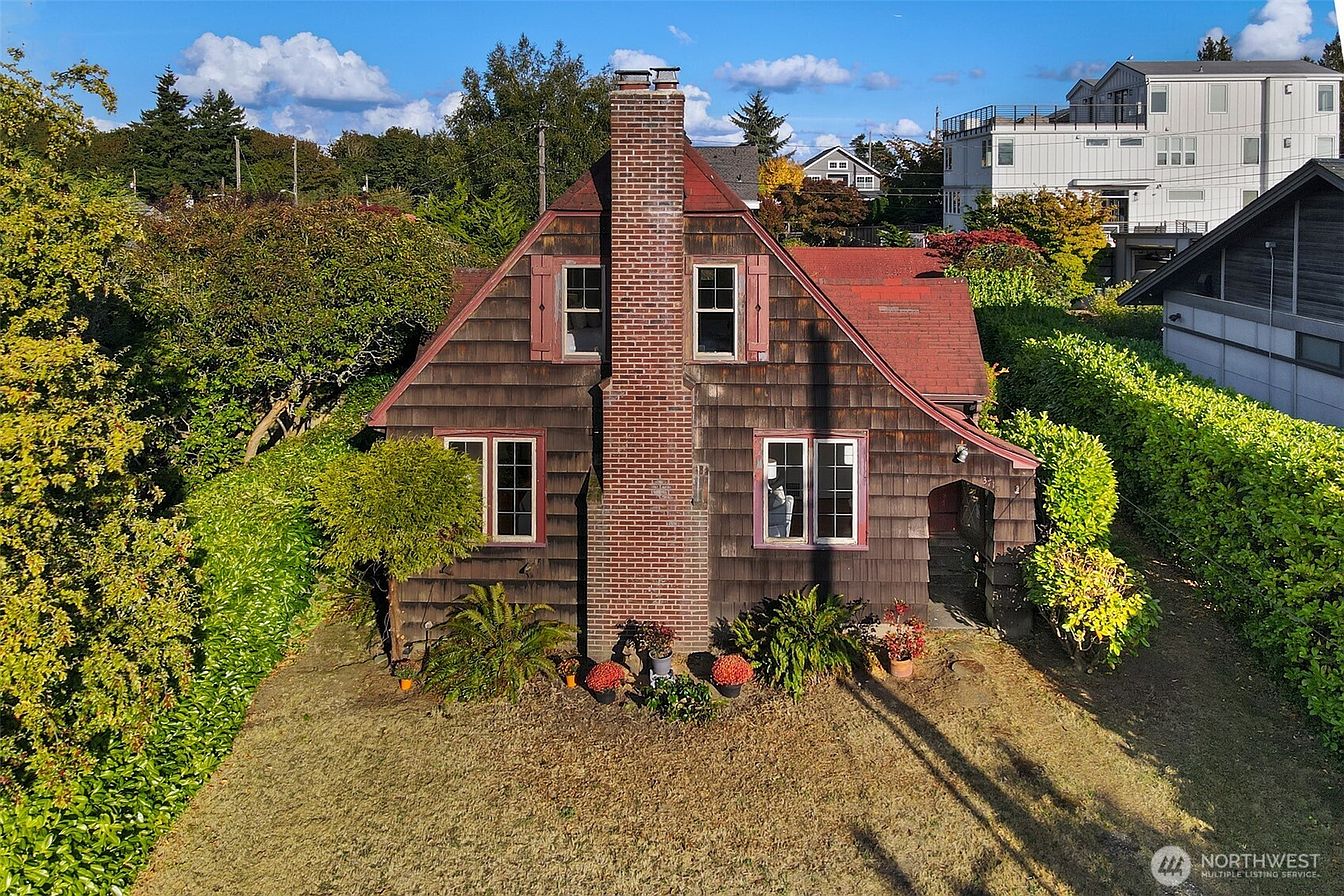 1st image of 3710 31st Avenue W