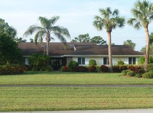 901 Pelican Bay Dr, Daytona Beach, FL 32119