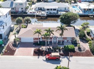911 Inlet Cir, Venice, FL 34285