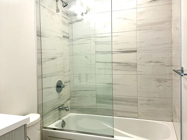 28 Interchange Way #1608 — Photo 11