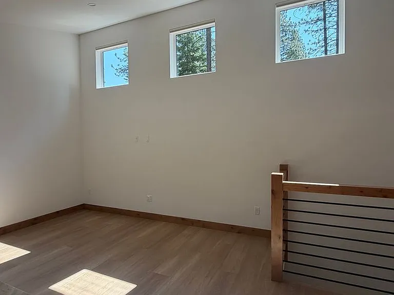 1486 Plumas Ct — Photo 8