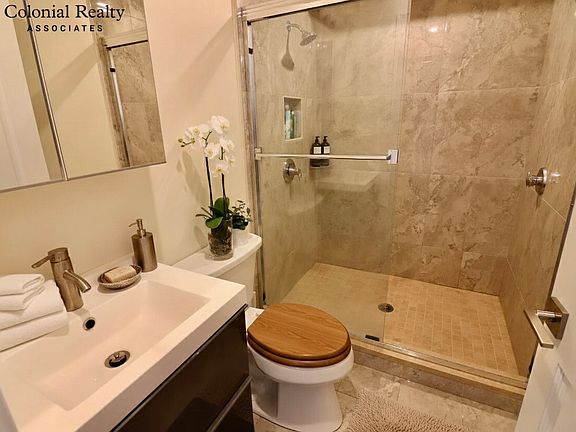 3rd image of 1034 Commonwealth Ave #202