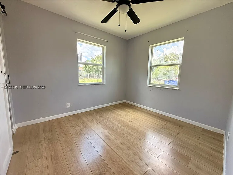 4030 SW 28th St — Photo 11