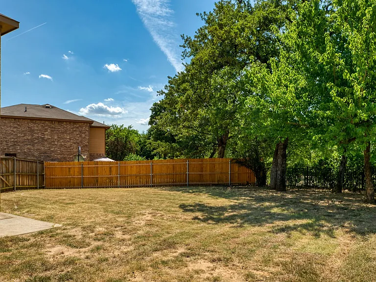 1430 Piedmont Dr — Photo 17