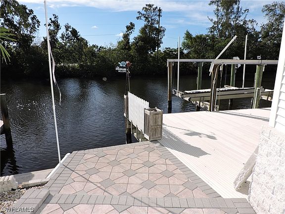 3rd image of 11440 Dogwood Ln