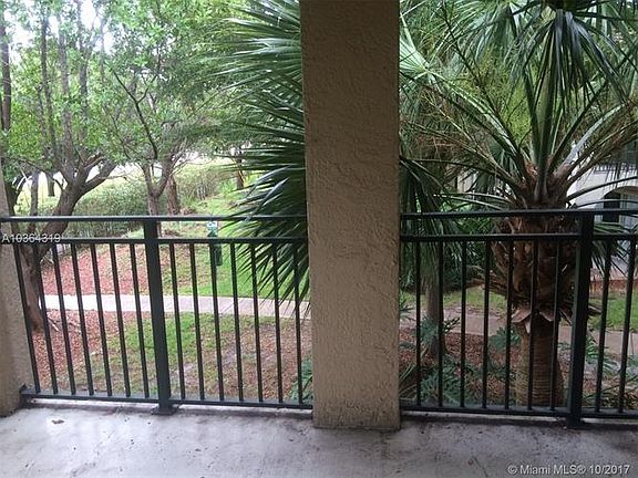 2nd image of 2421 Centergate Dr APT 201