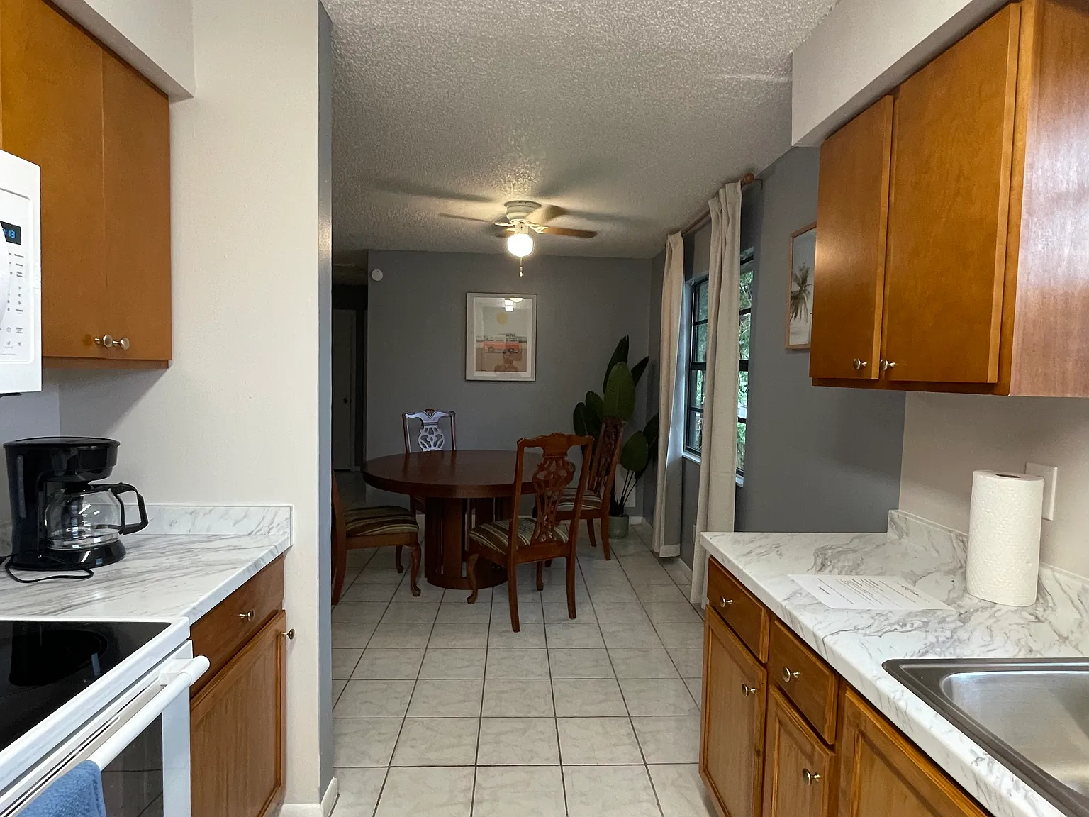 3 bed, 1100 sqft, $2,300 — Photo 3