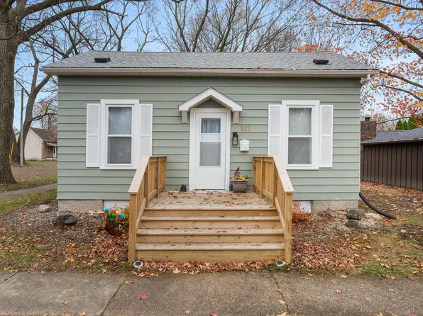 517 N Buchanan St, Monticello, IL 61856