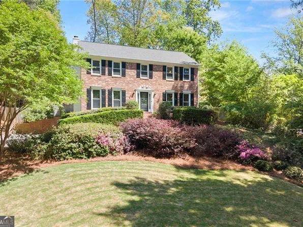 2124 Hawthorne Point, Marietta, GA 30062