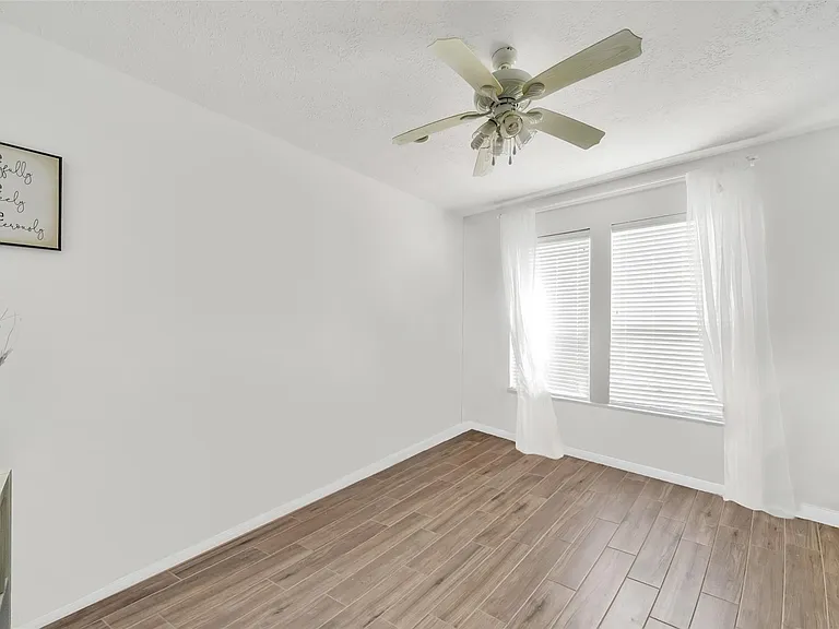 5522 Brookhollow Oaks Trl — Photo 14