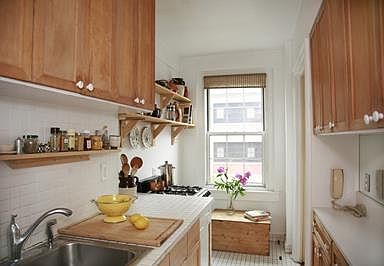 4th image of 31 E 12th St APT 5B