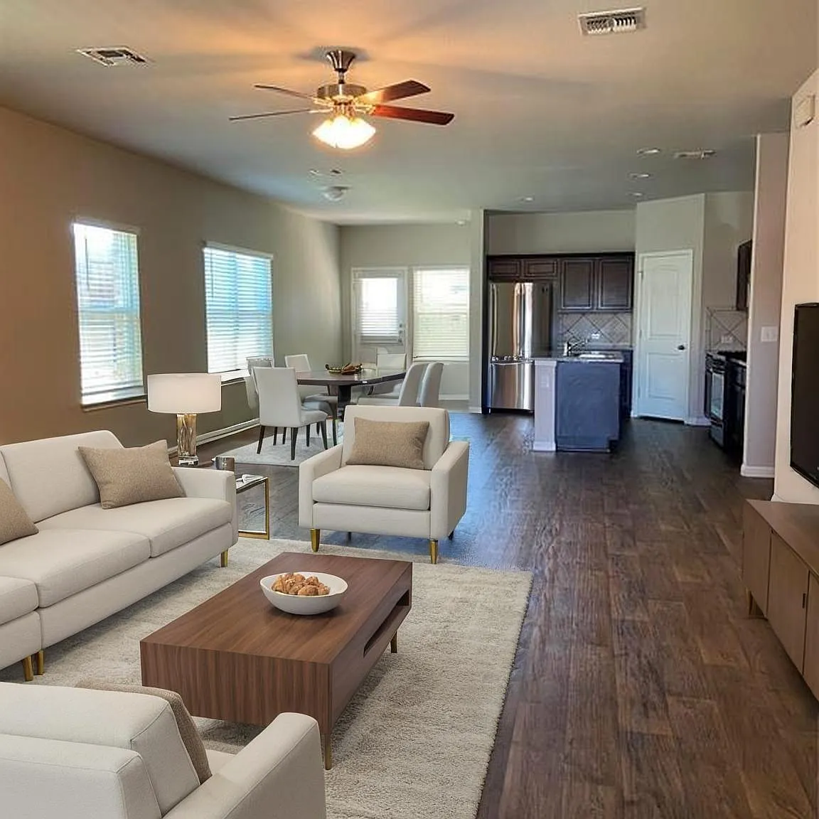 4 bed, 3.0 bath, 2320 sqft, $2,450 — Photo 4