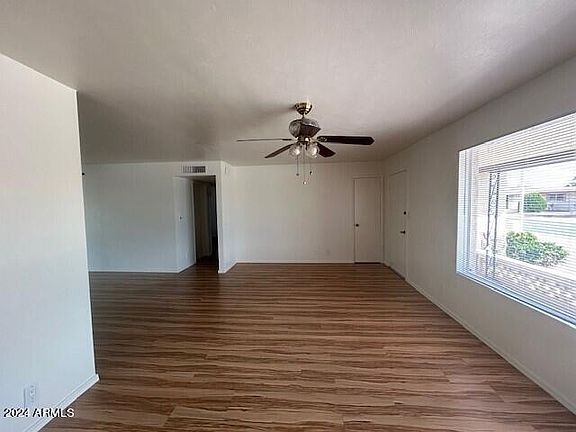 3rd image of 6440 E Des Moines Street