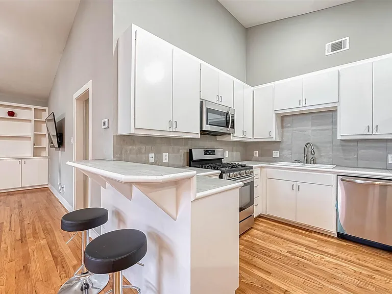 9701 Marlive Ln — Photo 9