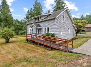 1045 Tower Rd, Castle Rock, WA 98611