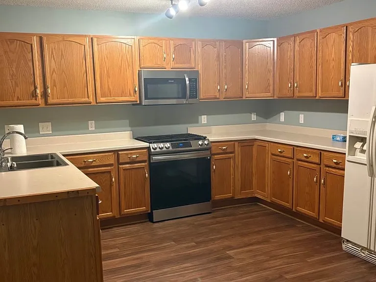 244 Hunter Hills Cir #3 — Photo 7