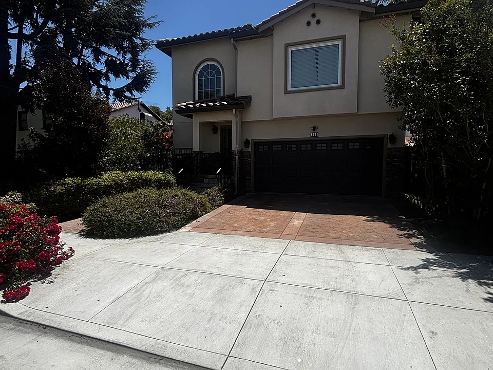 840 Civic Center Dr