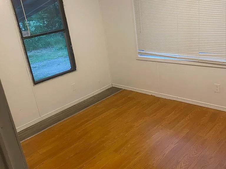 10827 Littlerock Rd SW — Photo 8