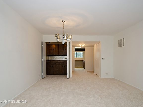 4th image of 1711 Northfield Sq APT A