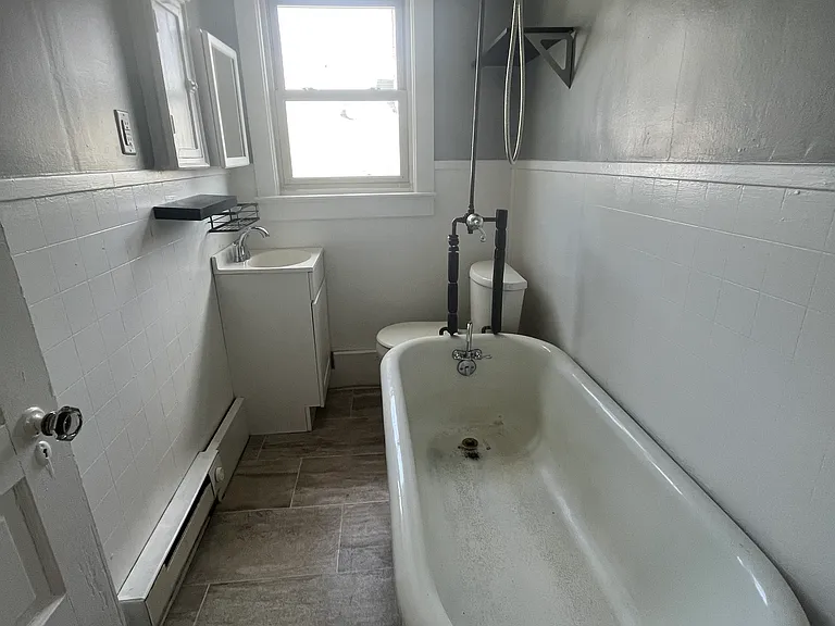68 Central Ave — Photo 15