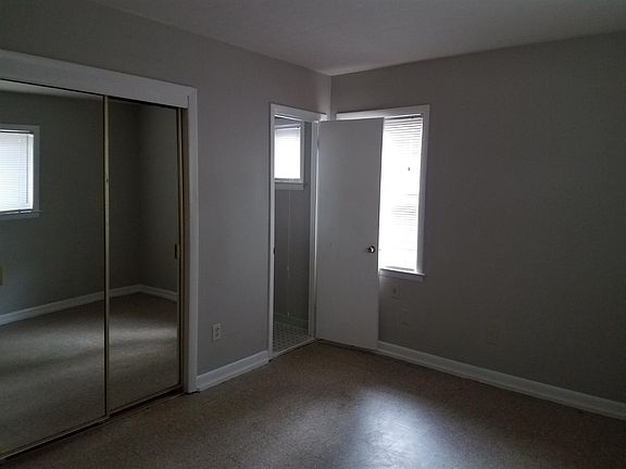 5th image of 4528 Gailwood Ave