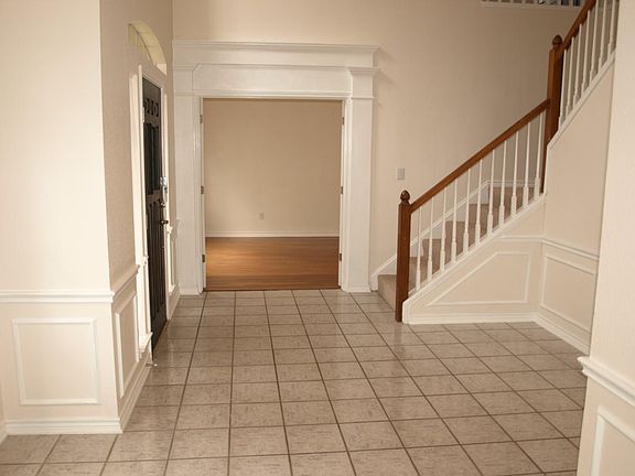 5th image of 8527 Carlton Woods Dr