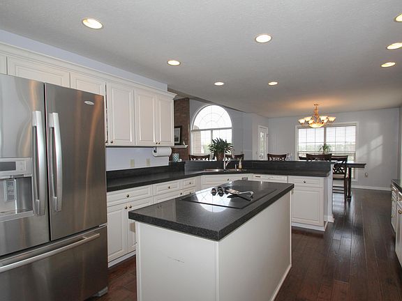 4th image of 1626 W Audubon Blvd NW