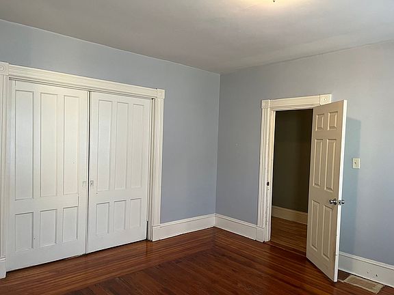 5th image of 175 Dwight St Floor 1