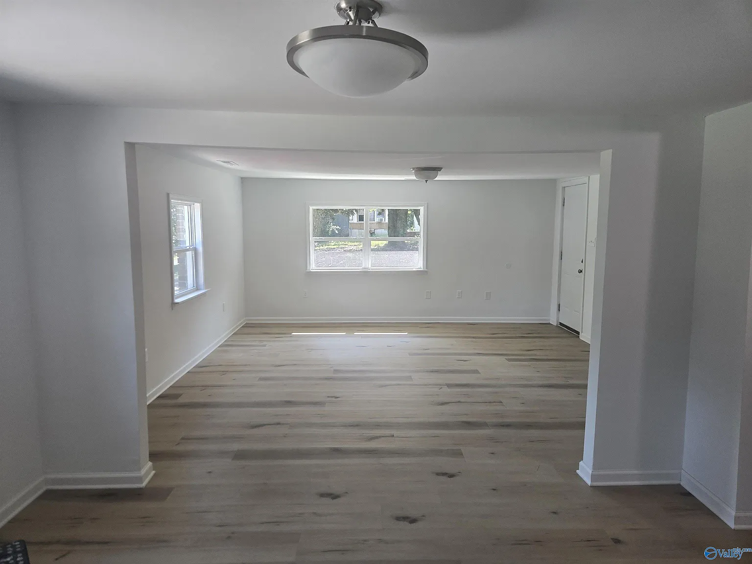 4 bed, 2.0 bath, 1650 sqft, $1,750 — Photo 3