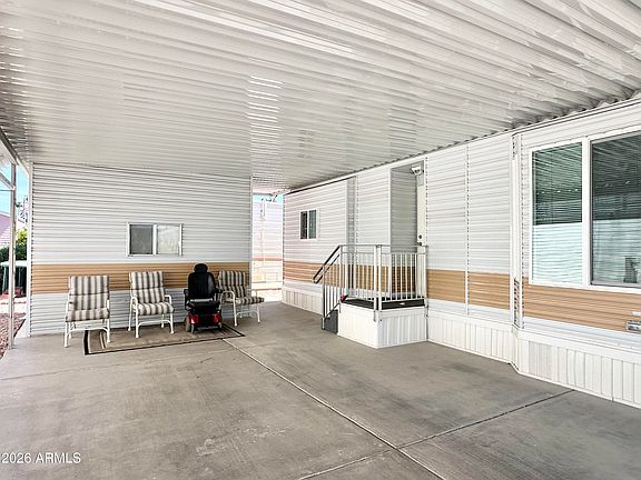 5th image of 111 S GREENFIELD Road #809