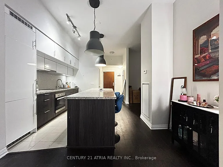 8 Mercer St #215 — Photo 20