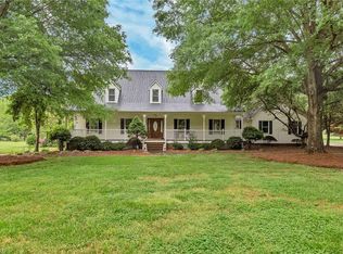 5706 Foxbury Dr, Oak Ridge, NC 27310