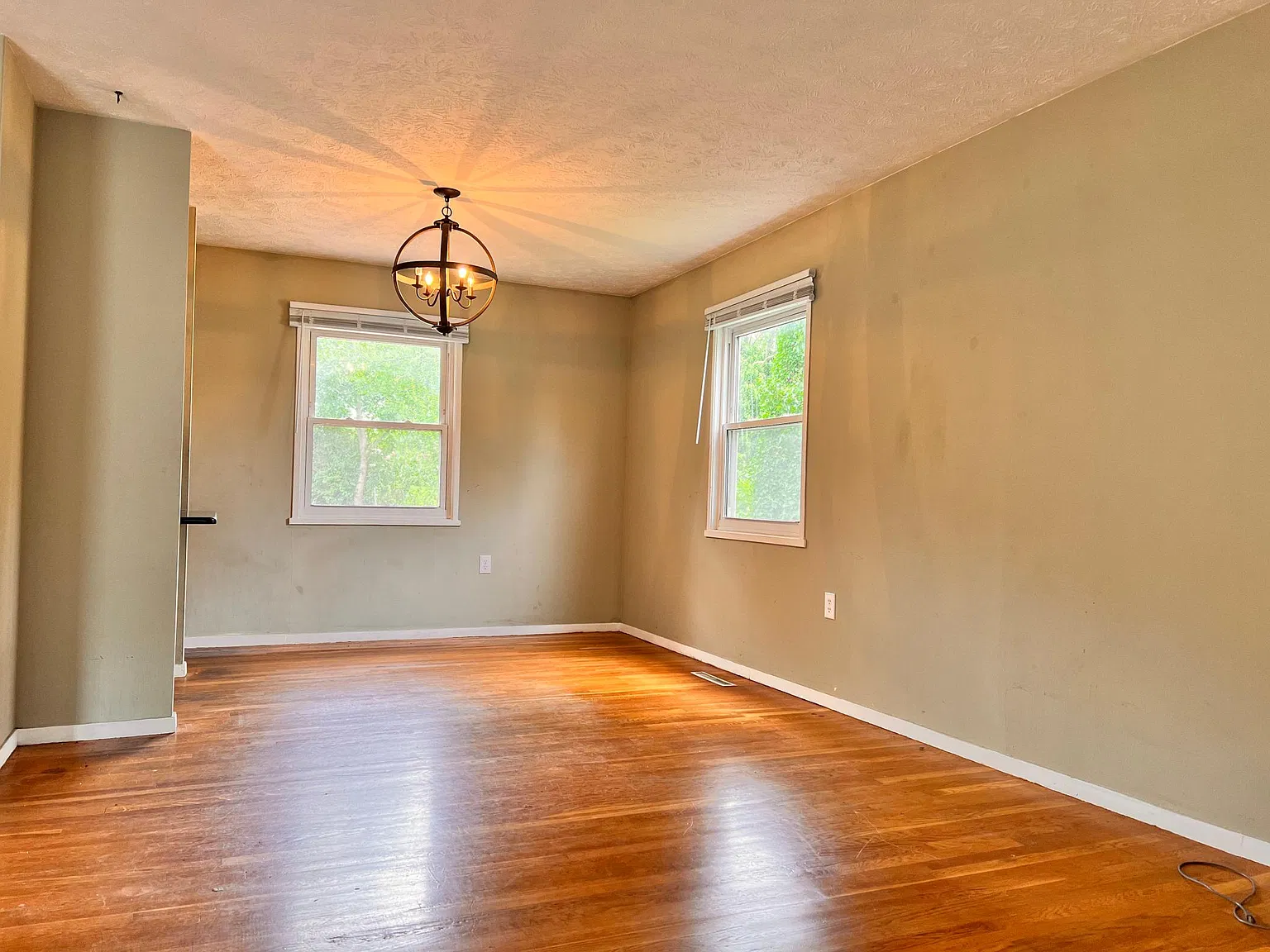 3 bed, 1025 sqft, $1,800 — Photo 4