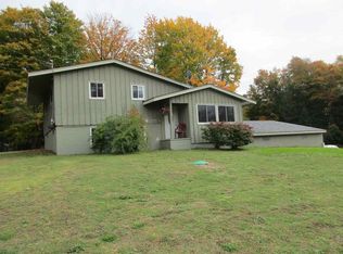 E9408 Stone St, Munising, MI 49862