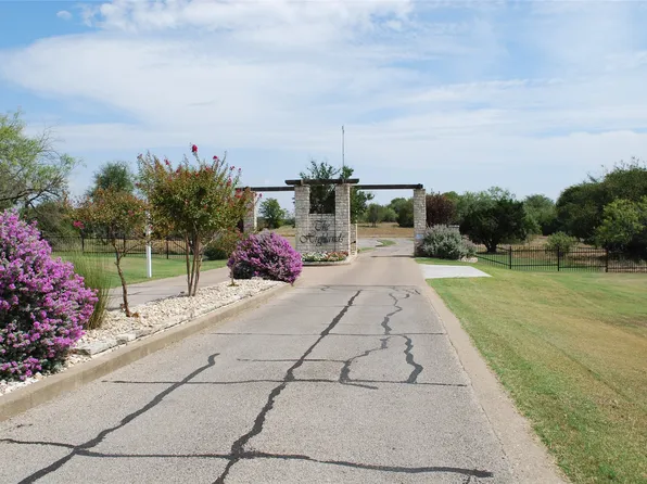 42181 Crooked Stick Dr, Whitney, TX 76692